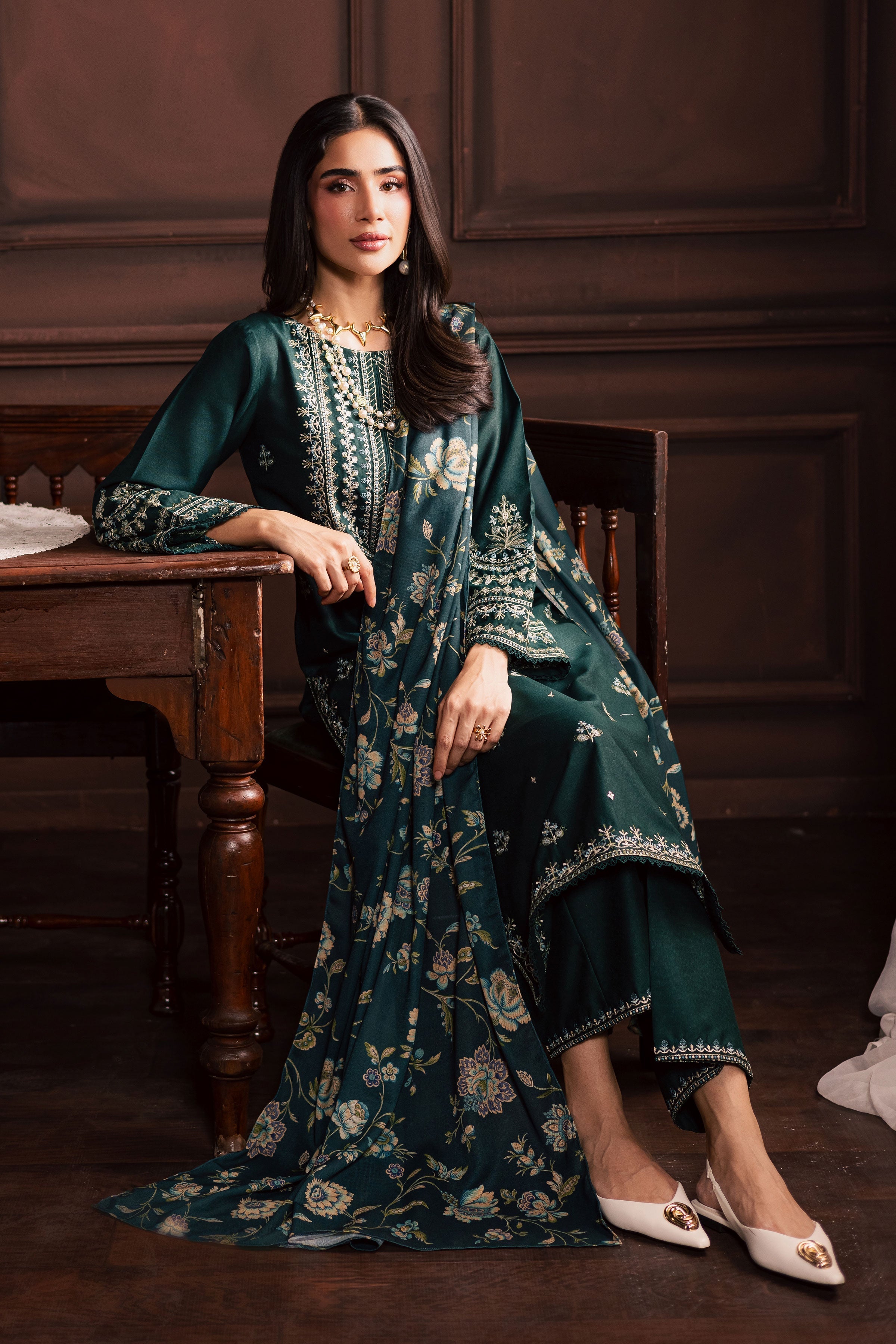 Queen Bee 3Pc Embroidered Dress
