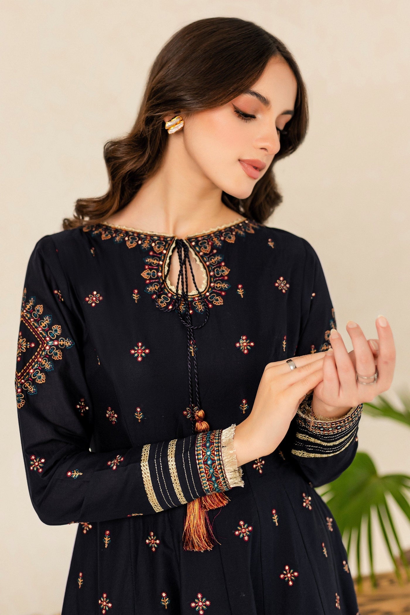 HREEM 02 PC EMBROIDERED BLACK SUIT