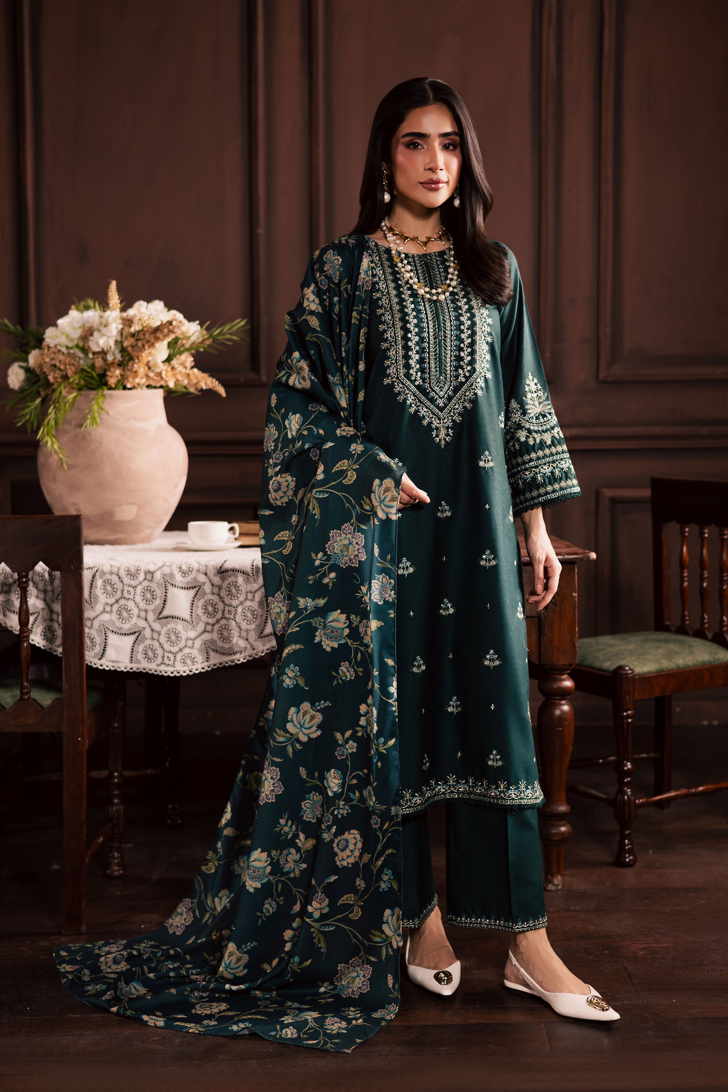 Queen Bee 3Pc Embroidered Dress